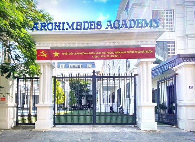 Thông tin mới vụ HS Trường Archimedes Academy bị ‘bỏ quên' trên xe sau chuyến dã ngoại - Ảnh 1.