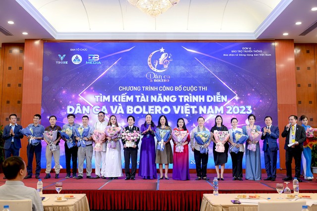 Người chiến thắng cuộc thi 'Tìm kiếm tài năng trình diễn Dân ca và Bolero Việt Nam – 2023' sẽ nhận giải thưởng 1 tỷ đồng - Ảnh 3.