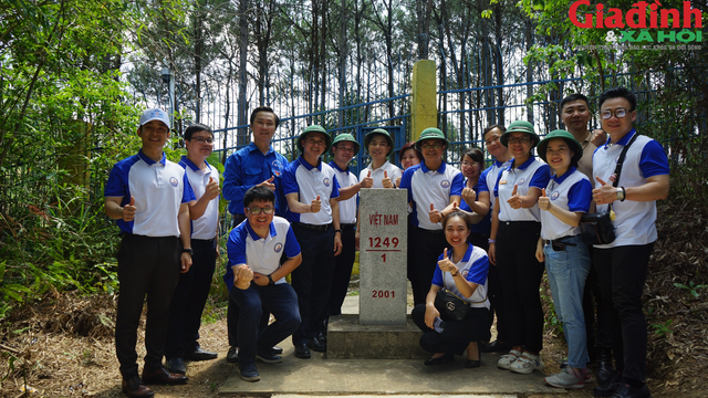 Ngày hội &quot;Thầy thuốc trẻ làm theo lời Bác, tình nguyện vì sức khỏe cộng đồng tại Lạng Sơn năm 2023 - Ảnh 13.