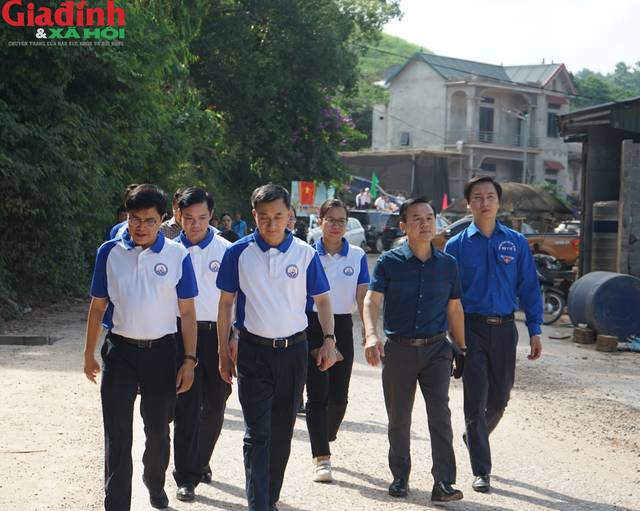 Ngày hội &quot;Thầy thuốc trẻ làm theo lời Bác, tình nguyện vì sức khỏe cộng đồng tại Lạng Sơn năm 2023 - Ảnh 16.
