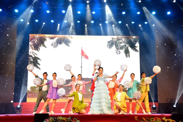 Vietcombank là một trong 5 tập thể được vinh danh tại Chương trình Vinh quang Việt Nam lần thứ 18, năm 2023 - Ảnh 3.