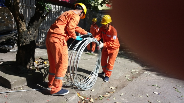 Lịch cắt điện Hà Nội ngày mai 8/7: Thứ Năm nhiệt độ tăng trở lại, có nơi mất 4 lần trong ngày, nhiều công ty cũng ở trong danh sách không còn điện để sản xuất - Ảnh 4.