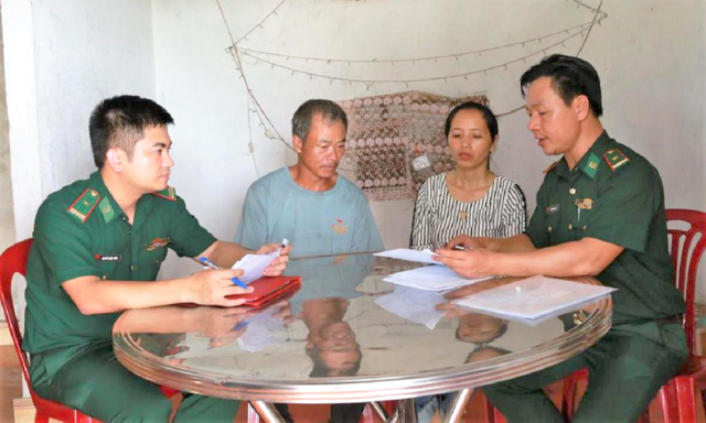 Giải cứu thành công 5 nạn nhân bị lừa sang Lào làm việc rồi đòi tiền chuộc - Ảnh 1.