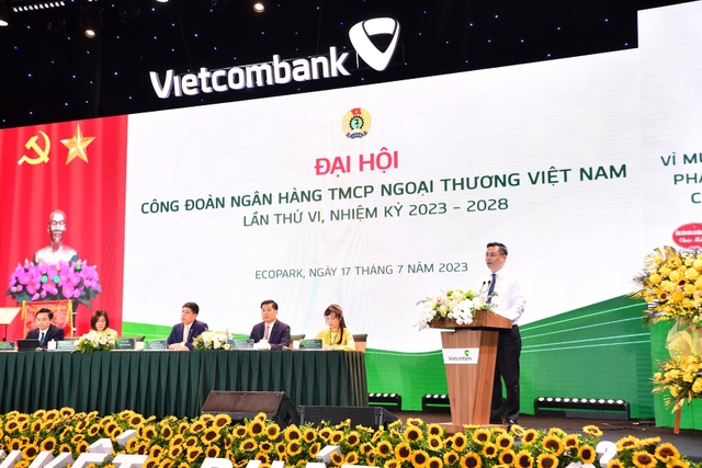 20230717dktdai-hoi-6-cong-doan-vcb-13-1689749914224873761007.jpg