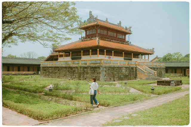 Vào thăm cung An Định Huế, 'tòa lâu đài' đẹp hoa lệ nơi xứ Huế mộng mơ
