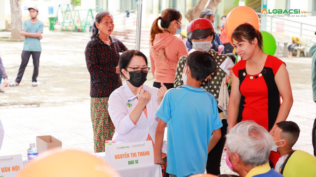 Nỗ lực vì trẻ em, "Hành trình vi chất" nhận được sự ủng hộ từ nhiều bác sĩ đầu ngành trên toàn quốc - Ảnh 6. Nỗ lực vì trẻ em, "Hành trình vi chất" nhận được sự ủng hộ từ nhiều bác sĩ đầu ngành trên toàn quốc - Ảnh 6.