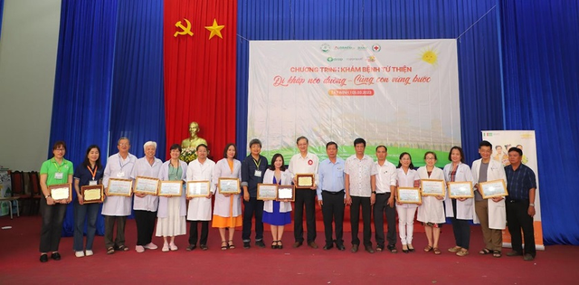 Nỗ lực vì trẻ em, "Hành trình vi chất" nhận được sự ủng hộ từ nhiều bác sĩ đầu ngành trên toàn quốc - Ảnh 7. Nỗ lực vì trẻ em, "Hành trình vi chất" nhận được sự ủng hộ từ nhiều bác sĩ đầu ngành trên toàn quốc - Ảnh 7.