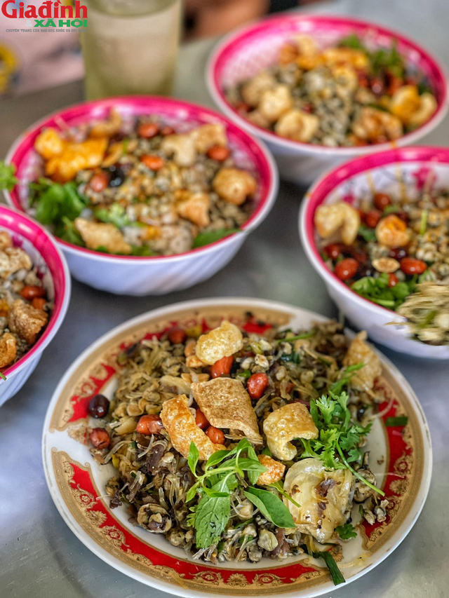 Khám phá ngay ẩm thực xứ Huế với những món ăn thơm ngon, tròn vị (P2) - Ảnh 3.
