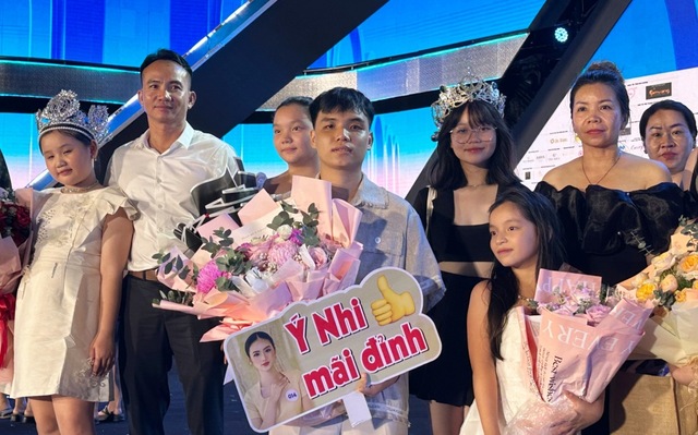 Lộ diện bạn trai yêu hơn 5 năm của Hoa hậu vừa đăng quang Huỳnh Trần Ý Nhi  - Ảnh 2.