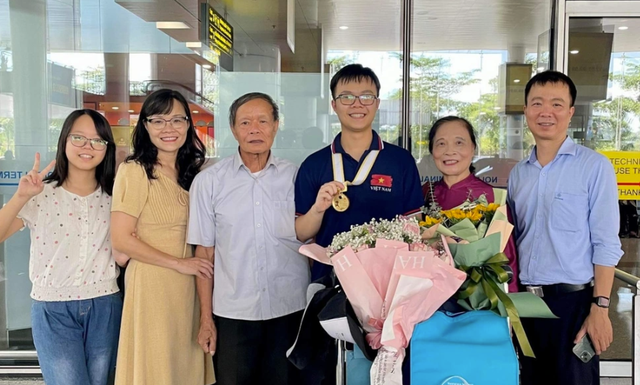 Nam sinh hai năm liên tiếp đoạt Huy chương vàng Olympic toán quốc tế - Ảnh 4.