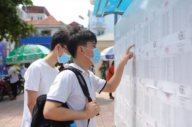 Tin 10/7: Hà Nội công bố điểm chuẩn trúng tuyển bổ sung vào lớp 10; Vì sao trùm buôn siêu xe Phan Công Khanh bị tạm giữ? - Ảnh 1.