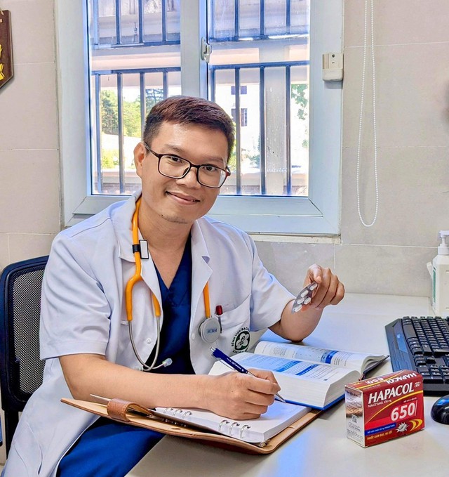 20 năm Hapacol đồng hành cùng y bác sĩ chăm sóc sức khoẻ người Việt - Ảnh 1.