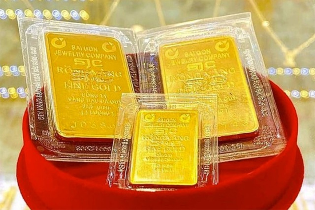 Giá vàng hôm nay 26/8: Giá vàng miếng SJC trong nước bật cao, hơn 67–68 triệu đồng/lượng - Ảnh 1.