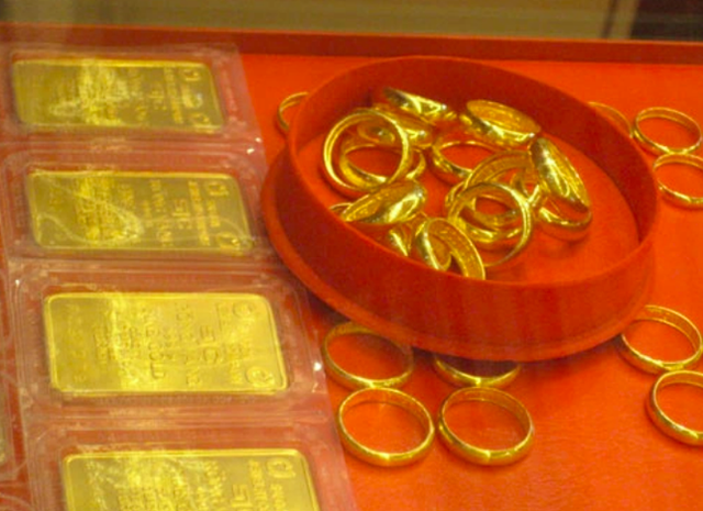 Giá vàng hôm nay 3/8: Vàng nhẫn giảm giá sâu hơn vàng SJC - Ảnh 2.