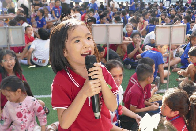 Diễn giả Trần Việt Quân nói về lòng biết ơn và đạo hiếu cho học sinh trong dịp lễ Vu lan   - Ảnh 2.
