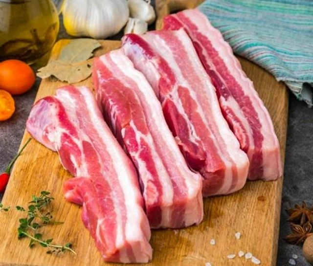 Bí quyết ăn thịt lợn để không bị tăng cân, 4 nhóm người được khuyên ăn càng ít càng tốt - Ảnh 2.