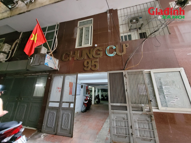 Cách vụ cháy vài trăm mét, 3 chung cư mini 'không lối thoát' ken đặc ngõ nhỏ quận Thanh Xuân, giá bán hơn 400 triệu đồng/phòng - Ảnh 5.