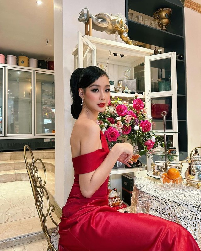 Hoa hậu Bảo Ngọc nhận nuôi bé gái mất cả gia đình trong vụ cháy chung cư mini ở Hà Nội - Ảnh 8.
