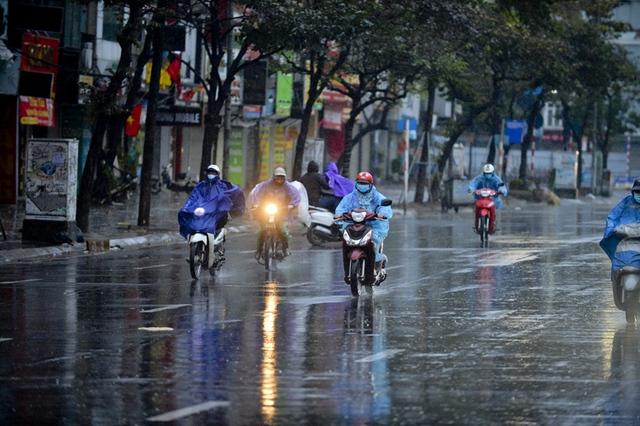 Dự báo thời tiết ngày mai 6/9: Cảnh báo mưa dông và mưa lớn tại Trung Bộ và các tỉnh phía Nam - Ảnh 1.