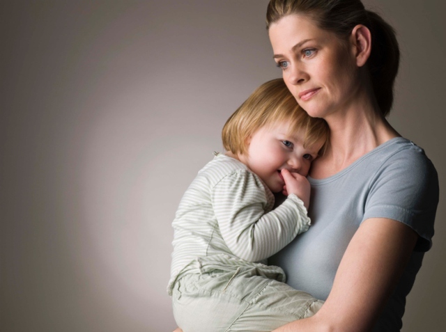 Áp lực trở thành 'người mẹ hoàn hảo' khiến phụ nữ trẻ mệt mỏi, trầm cảm - Ảnh 3.