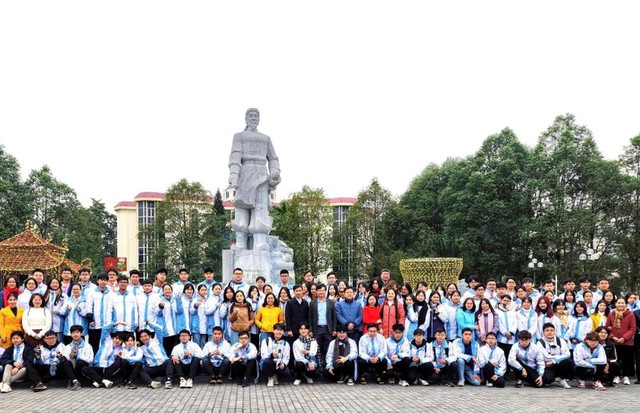 Trường THPT Chuyên Lam Sơn có 83 em học sinh giỏi Quốc Gia - Ảnh 1.