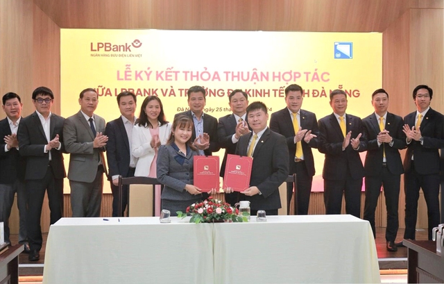 LPBank và Đại học Kinh tế - Đại học Đà Nẵng ký kết thỏa thuận hợp tác toàn diện - Ảnh 1.