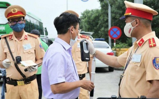 Thông tin mới nhất việc bỏ đề xuất giảm mức phạt nồng độ cồn tối thiểu - Ảnh 1.