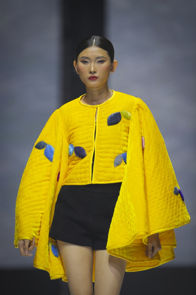 duc-hung-fashion-week-6-17315556623962114875395.jpg