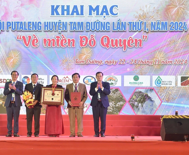 Khai mạc Lễ hội PuTaLeng 'Về miền Đỗ quyên'  - Ảnh 1.