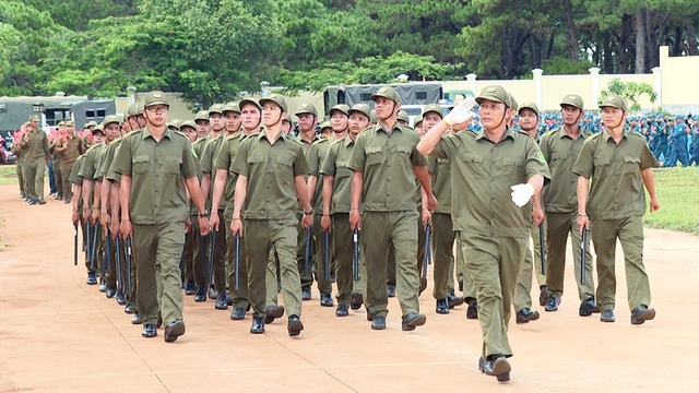 Tuyên Quang: Mức hỗ trợ hằng tháng cho hơn 5.100 thành viên tổ bảo vệ an ninh, trật tự ở cơ sở - Ảnh 2.