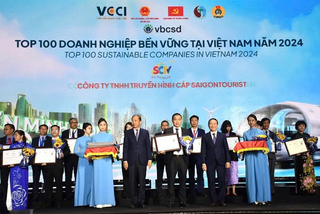 SCTV vinh dự lọt Top 100 Doanh nghiệp phát triển bền vững tại Việt Nam 2024- Ảnh 1.