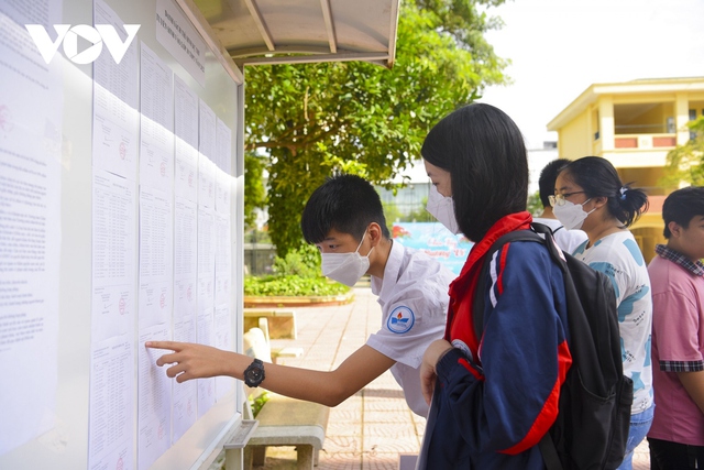 Tin sáng 23/3: Thời tiết miền Bắc thay đổi đột ngột; danh tính nữ nhân viên an ninh xuất thần đỡ bé gái ở sân bay Nội Bài- Ảnh 6.