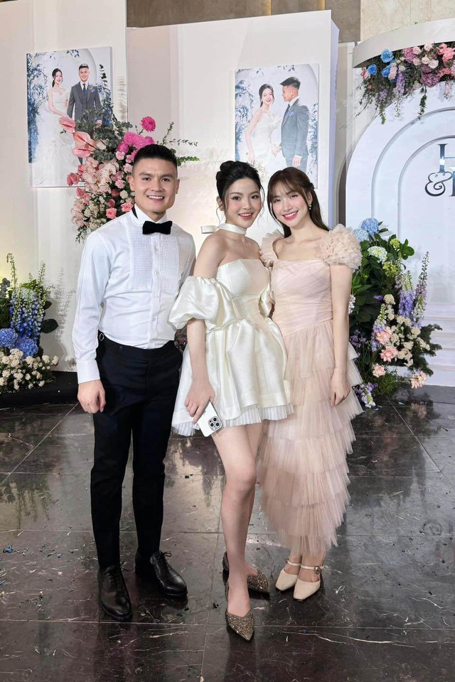 Dự đám cưới Quang Hải, Hòa Minzy có chiều cao khiêm tốn nhưng khán giả vẫn mê vì sắc vóc gợi cảm - Ảnh 2.