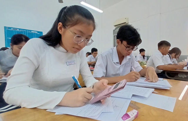 Sắp tới (24/4), hàng triệu phụ huynh và học sinh cần lưu ý về thời gian thử đăng ký thi tốt nghiệp THPT  - Ảnh 2.