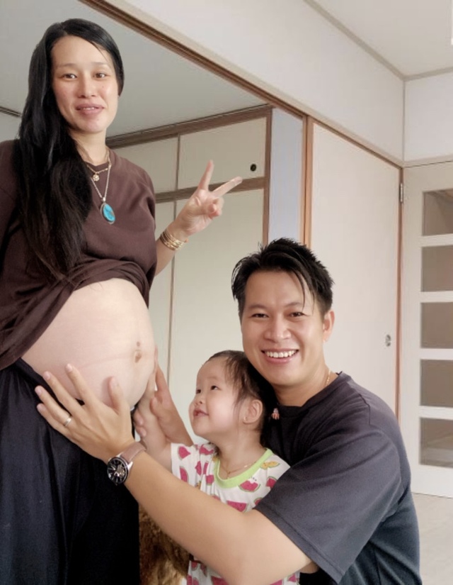 Anh công nhân lặn lội đưa vợ Nhật về Việt Nam sinh con, vào viện ai cũng tò mò hỏi một câu - Ảnh 3.