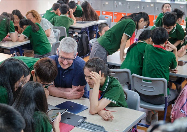 Tiết học CEO Apple Tim Cook tham dự cùng học sinh lớp 6 ở Hà Nội có gì đặc biệt?- Ảnh 2.