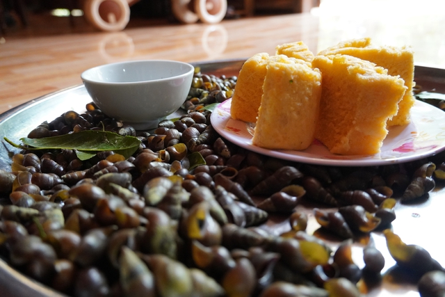 Đặc sản Quảng Bình: Rằm tháng ba về Minh Hóa ăn cơm bồi, ốc đực- Ảnh 5.