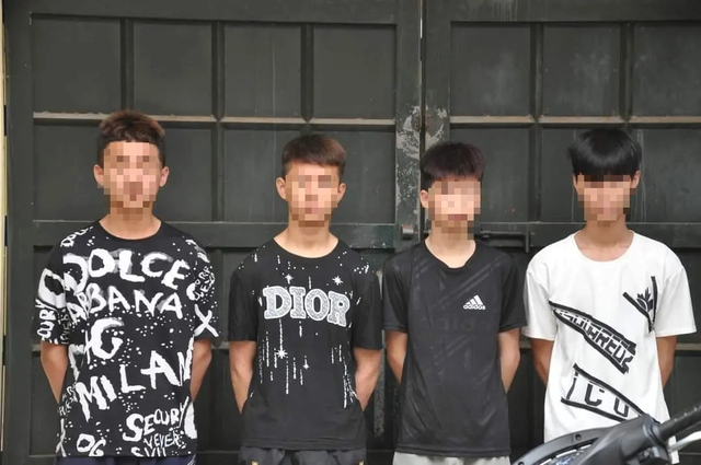 Nửa đêm, nhóm thanh niên Hải Dương dùng hung khí đuổi đánh người đi đường cướp xe máy- Ảnh 1.
