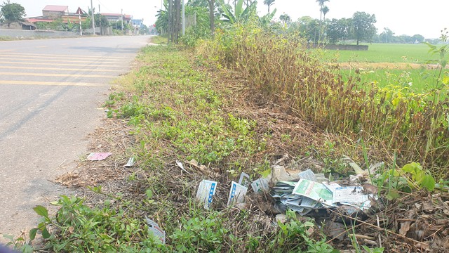 Nam Định: 'Ám ảnh' vỏ thuốc bảo vệ thực vật vứt tràn lan bờ ruộng, kênh mương- Ảnh 24.