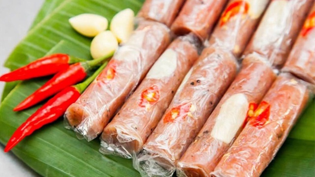 Món ăn chua cay từ thịt sống của Việt Nam lot top món cay ngon nhất thế giới- Ảnh 2.