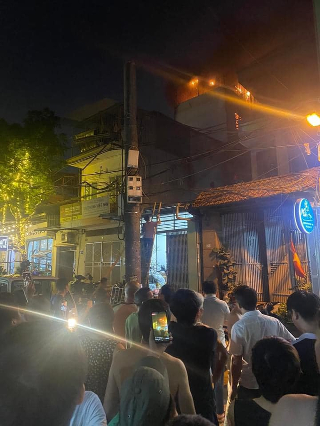 Hà Nội: Khống chế đám cháy tại nhà dân trên phố Vũ Tông Phan- Ảnh 1.