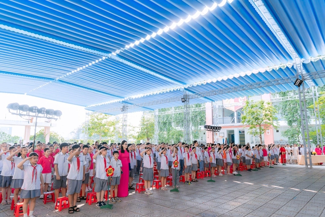 Lịch nghỉ hè 2024 chính thức của học sinh Hà Nội  - Ảnh 2.