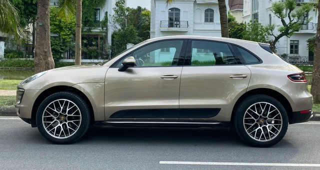 Porsche Macan đi 10 năm rớt hơn nửa giá - Ảnh 1.