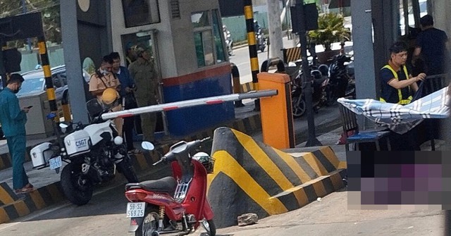 Nhân viên trạm BOT xa lộ Hà Nội bị tai nạn tử vong trong lúc làm việc - Ảnh 1.