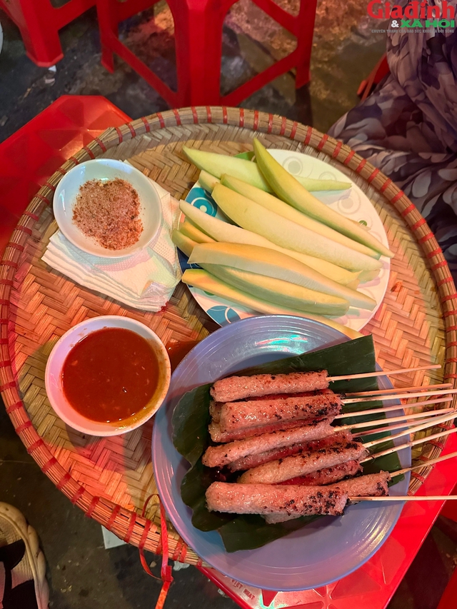Ngày mưa mát trời, đừng quên foodtour Hà Nội với những món ăn ngon hấp dẫn- Ảnh 11.