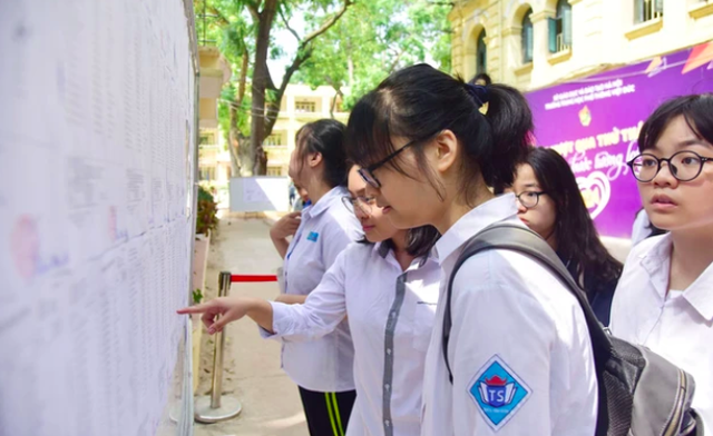 Vì sao khoảng 23.000 học sinh Hà Nội không thi vào lớp 10 công lập? - Ảnh 1.