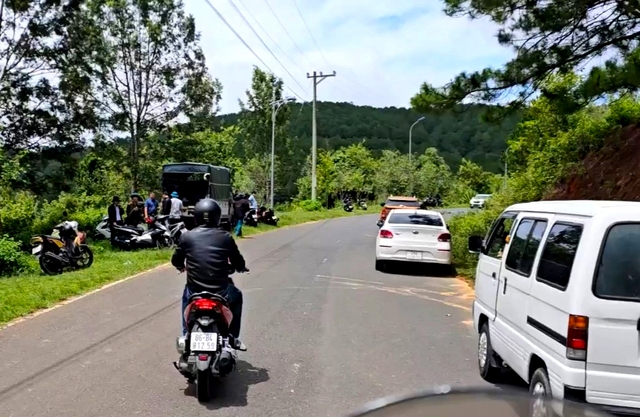 Vụ phát hiện chân người ở Đà Lạt: Công an thông báo về các đặc điểm nhận dạng nạn nhân - Ảnh 1.