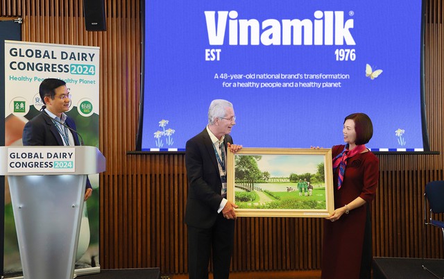 Vinamilk tạo ấn tượng với thương hiệu mới và thông điệp “Để tâm thay đổi” tại Hội nghị sữa toàn cầu năm 2024- Ảnh 4.