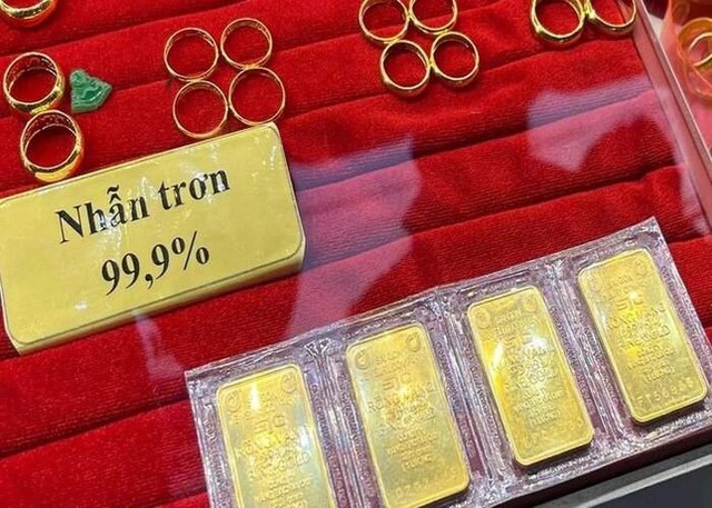 Giá vàng hôm nay 1/7: Vàng nhẫn Bảo Tín Minh Châu, Doji, PNJ và vàng miếng SJC sắp bằng giá?- Ảnh 2.
