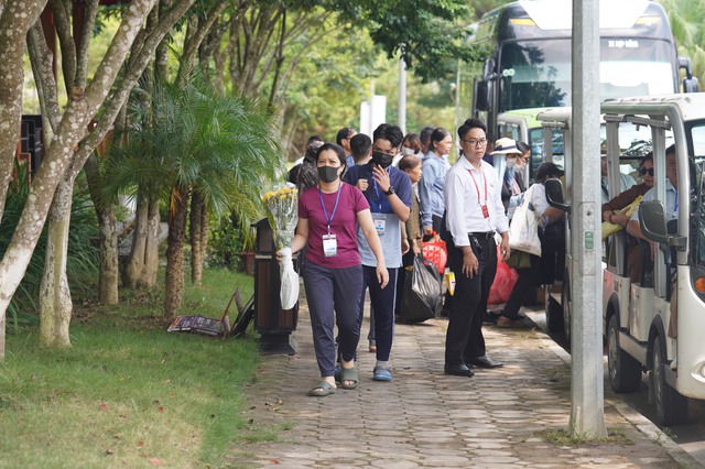 Mâm cúng chay đắt khách lễ Vu Lan, người dân phải đặt trước hơn tuần mới có mâm chay tươm tất dâng lên gia tiên- Ảnh 2.